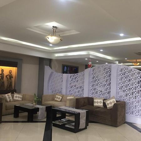 Grage Jogja Hotel ยอกยาการ์ตา ภายนอก รูปภาพ