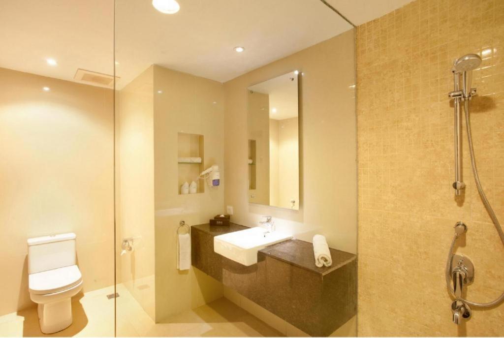 Grage Jogja Hotel ยอกยาการ์ตา ภายนอก รูปภาพ